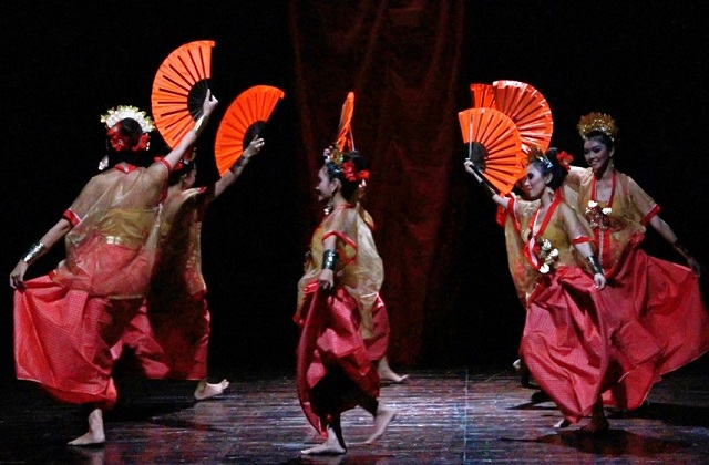 Gambar tari pakarena