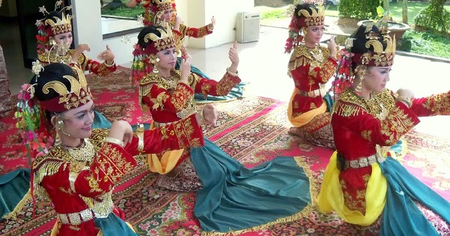 Contoh gambar tari sekapur sirih