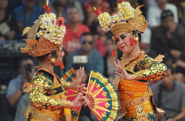 tari legong berasal dari