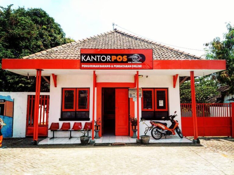 Kantor Pos terdekat